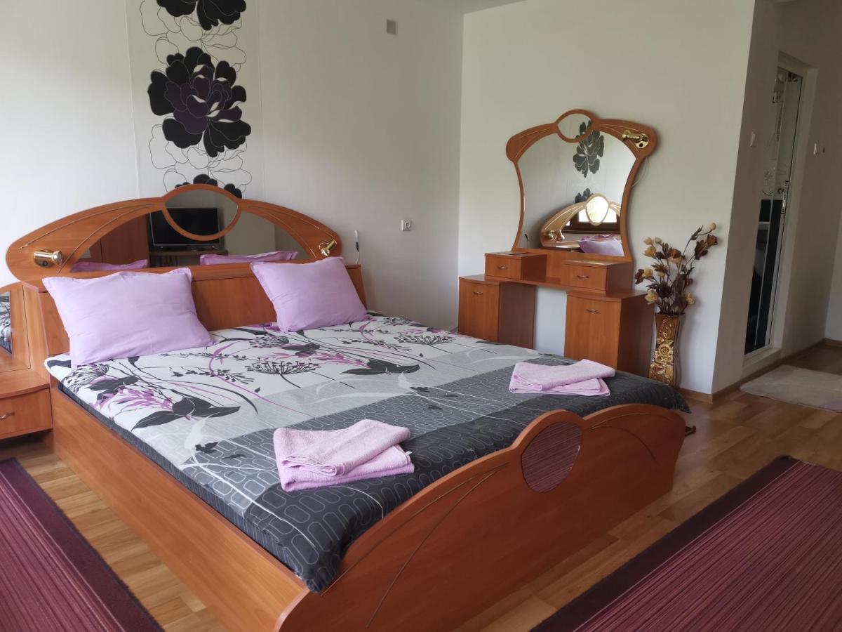 Guest House Milka Jagodina Exteriér fotografie